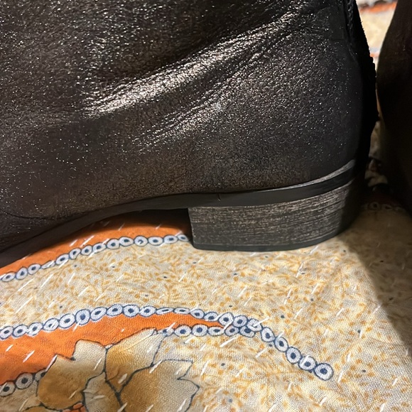 Vialis Metallic (soft) Leather Back Zip Ankle Boots. Handmade in Spain - Picture 2 of 6